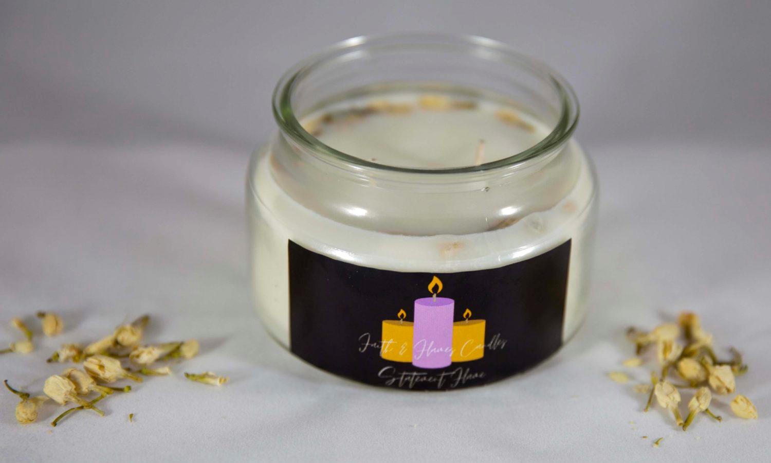 The Statement Flame features a blend of cedarwood, sandalwood, rosewood, and jasmine to create a grounding blend that promotes emotional balance and spiritual healing to help you focus on your goals. Use the Statement Flame for prayer, petitions, affirmations, and declarations.